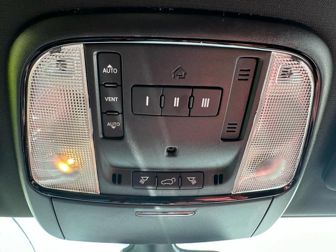 DODGE DURANGO V8 6.4L SRT392