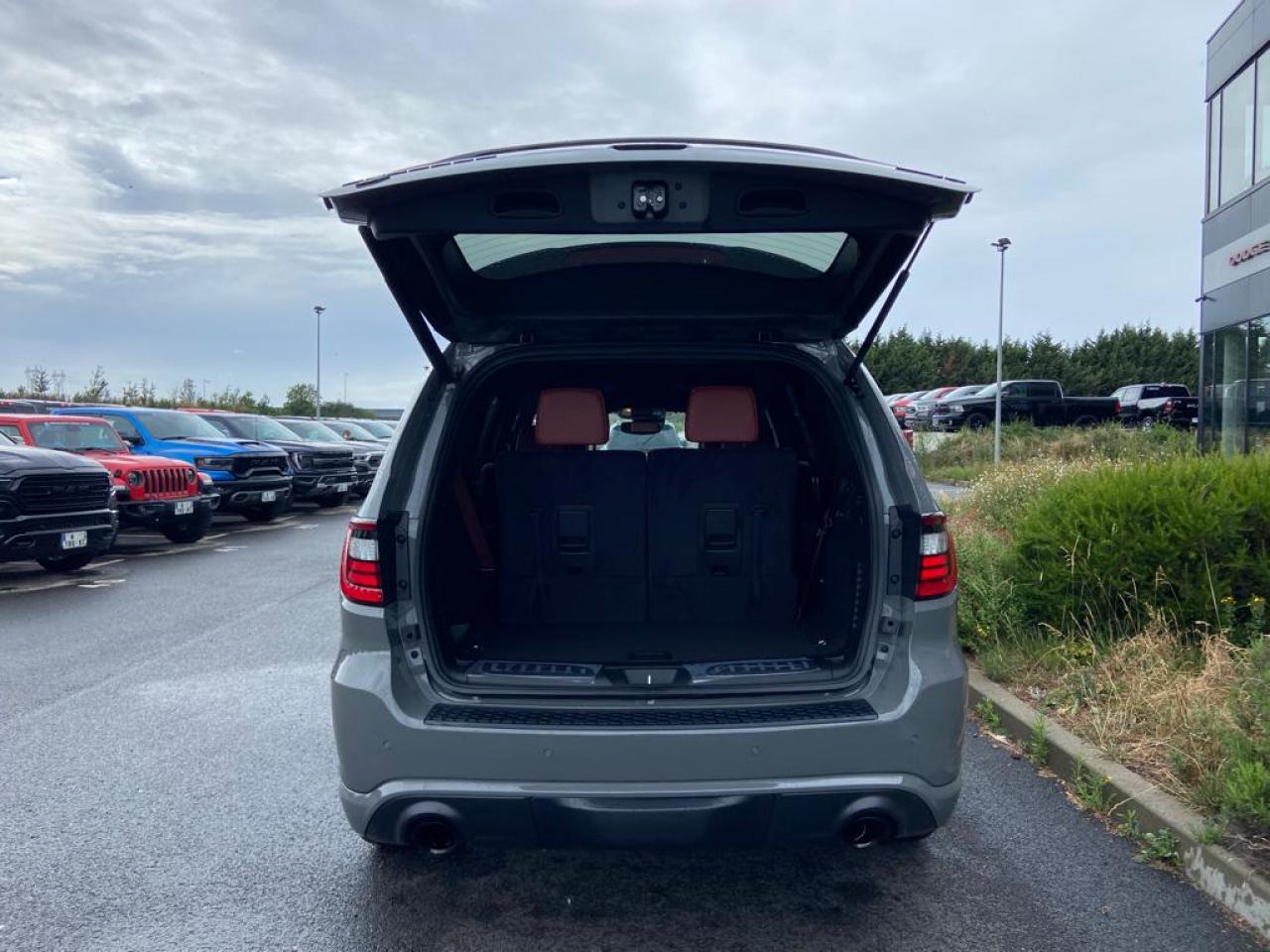 DODGE DURANGO V8 6.4L SRT392