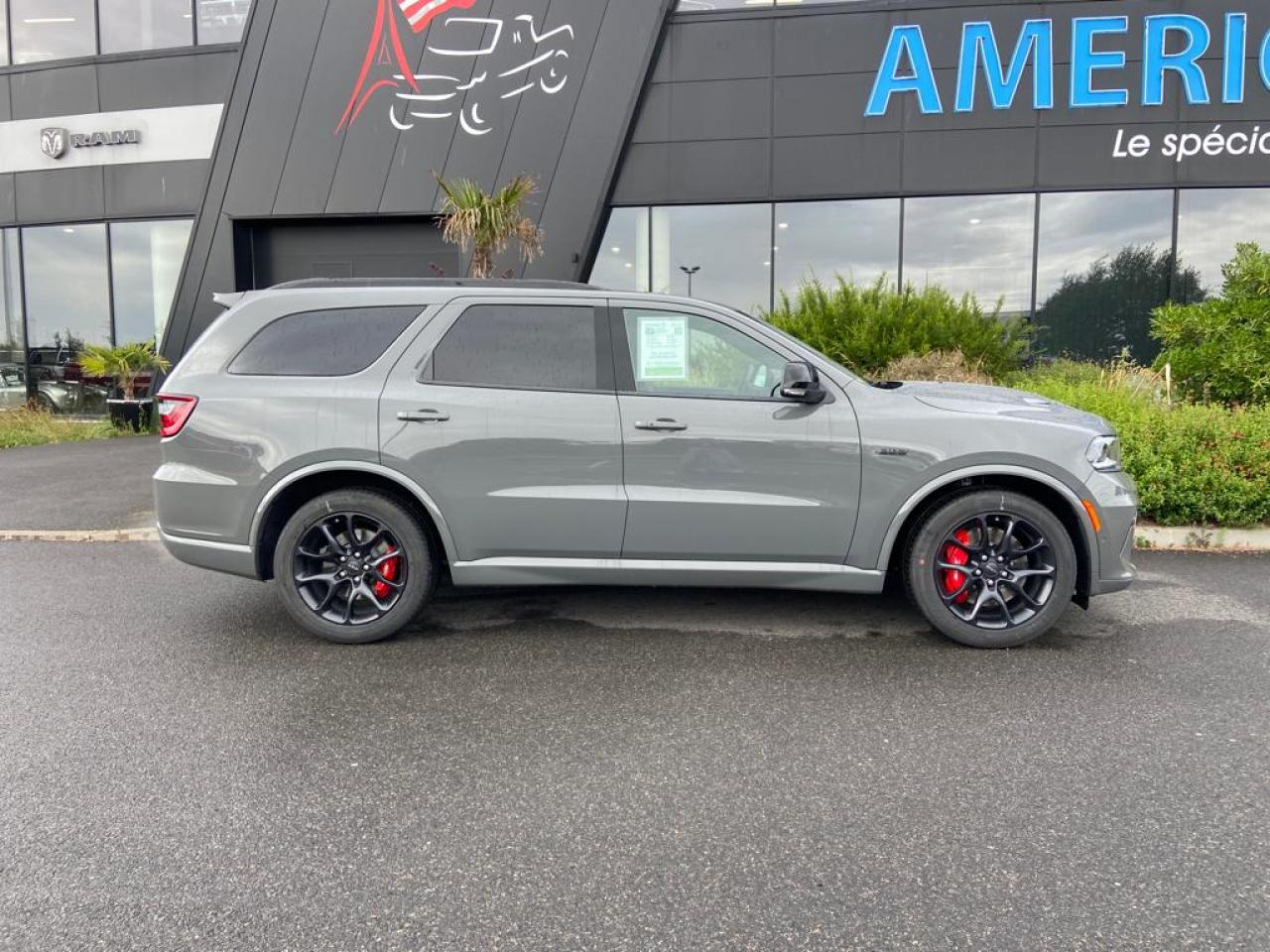DODGE DURANGO V8 6.4L SRT392