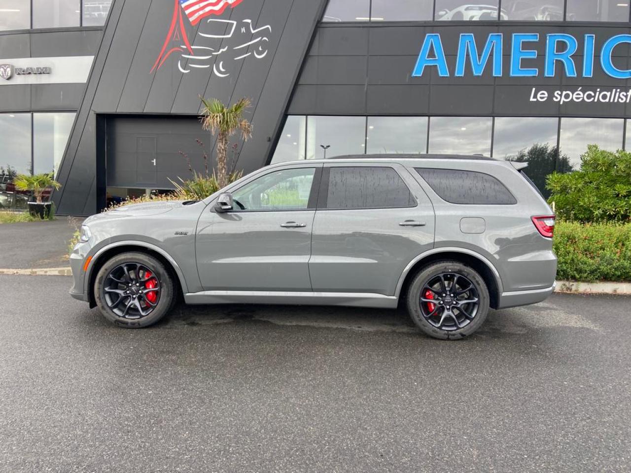 DODGE DURANGO V8 6.4L SRT392