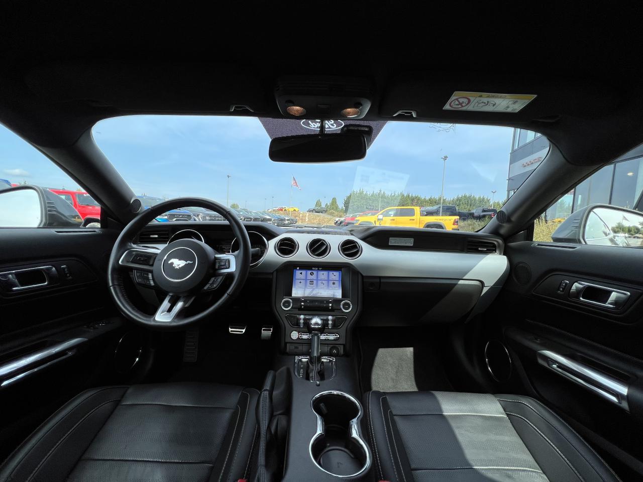FORD MUSTANG GT fastback V8 5.0L