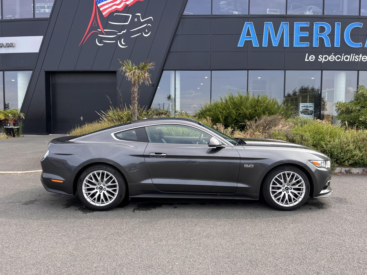 FORD MUSTANG GT fastback V8 5.0L