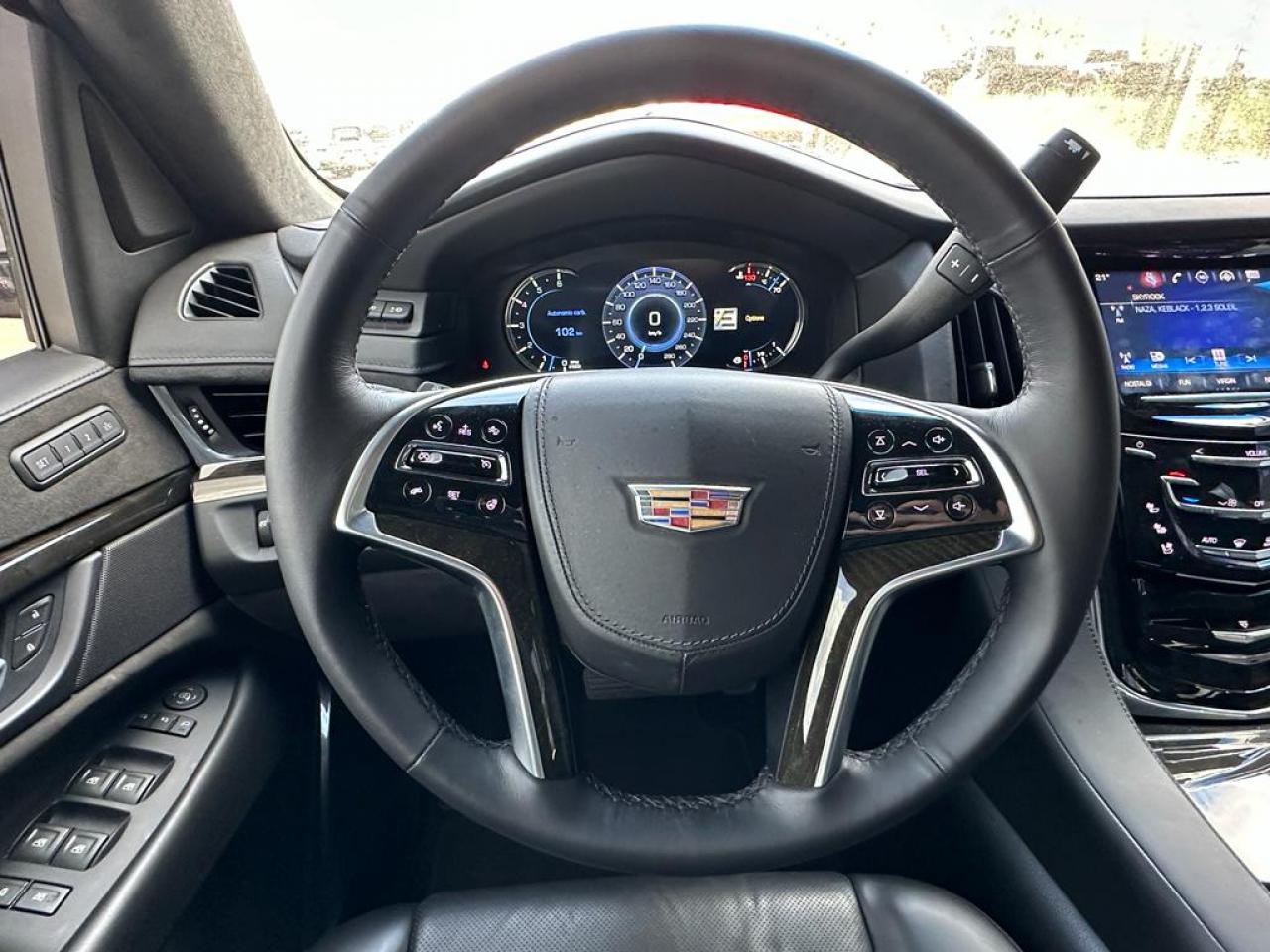 CADILLAC ESCALADE ESV Platinum V8 6.2L