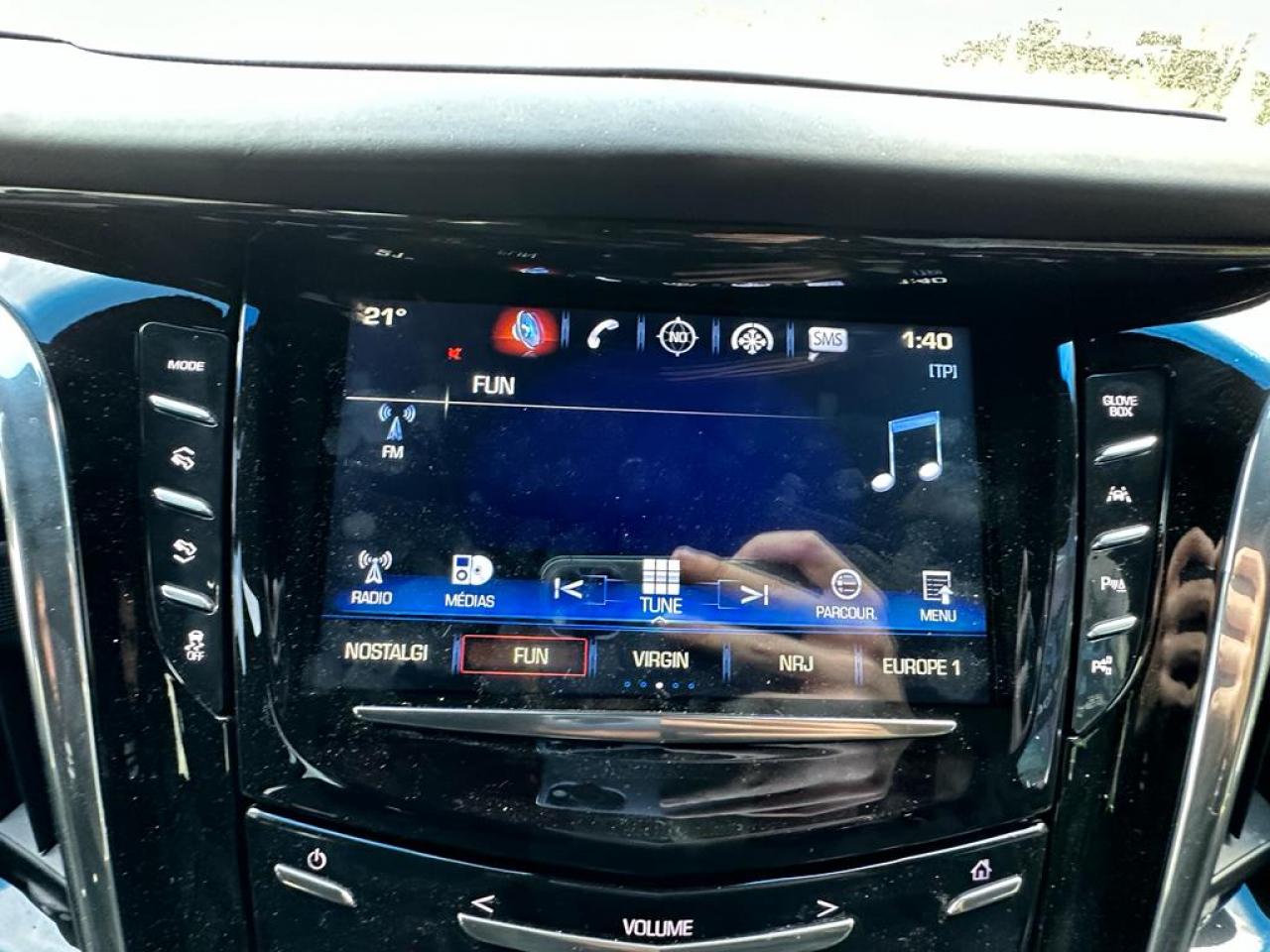 CADILLAC ESCALADE ESV Platinum V8 6.2L