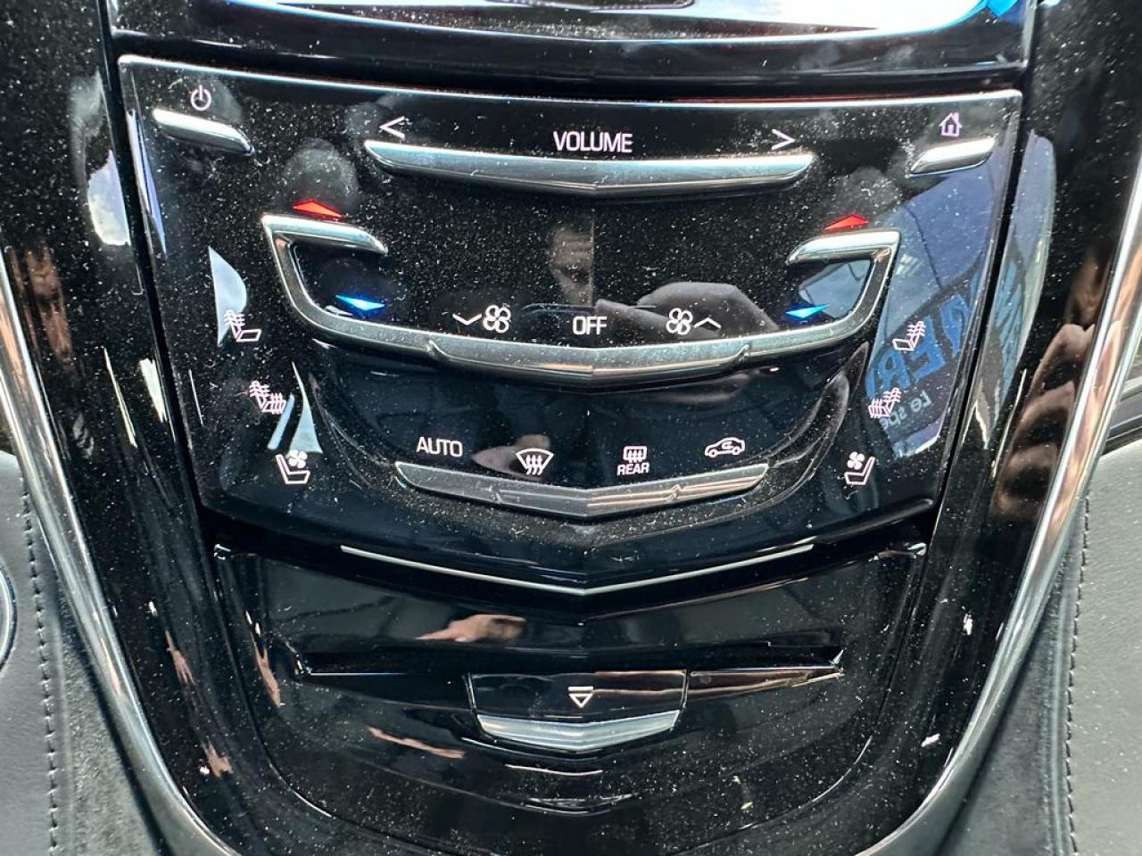 CADILLAC ESCALADE ESV Platinum V8 6.2L