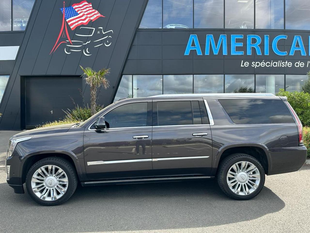 CADILLAC ESCALADE ESV Platinum V8 6.2L