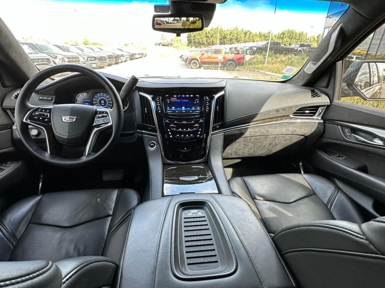 CADILLAC ESCALADE ESV Platinum V8 6.2L