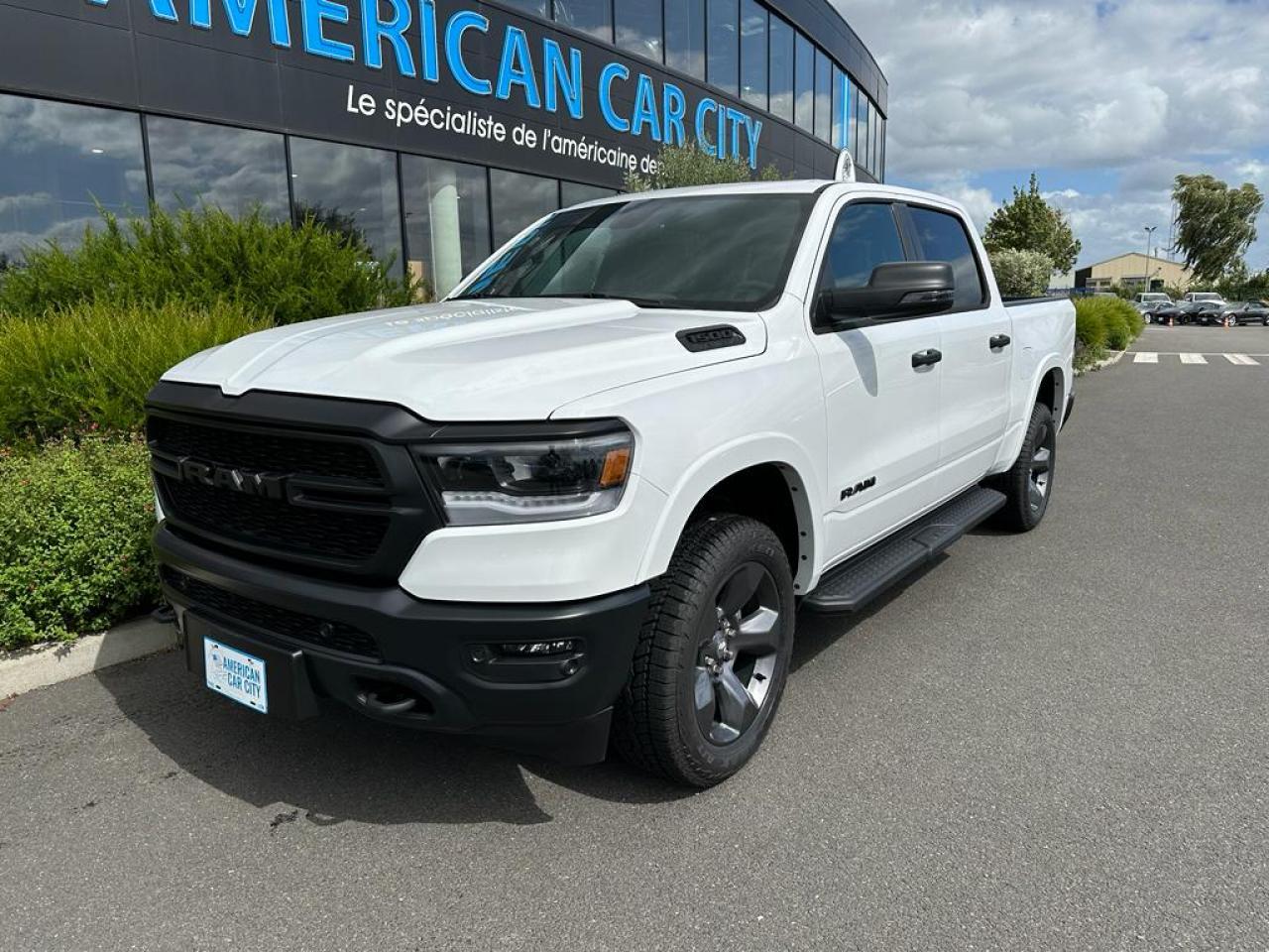 DODGE RAM 1500 CREW BIG HORN BUILT TO SERVE
