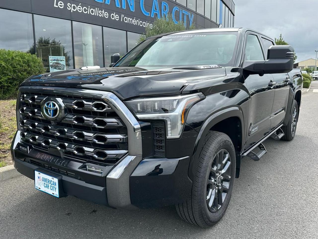 TOYOTA TUNDRA Crewmax PLATINUM HYBRID