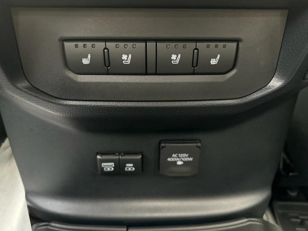 TOYOTA TUNDRA Crewmax PLATINUM HYBRID