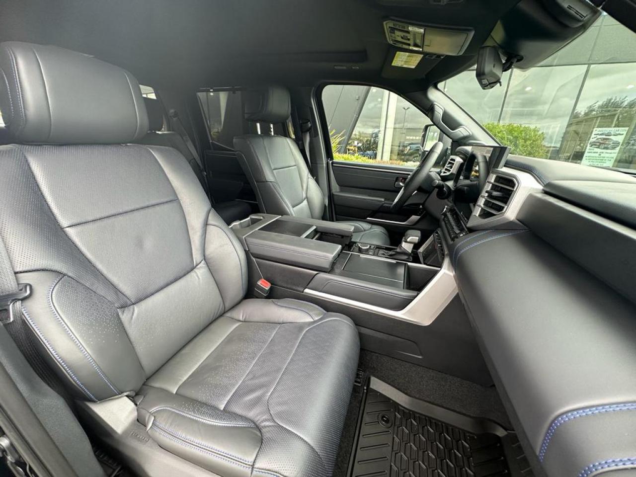 TOYOTA TUNDRA Crewmax PLATINUM HYBRID