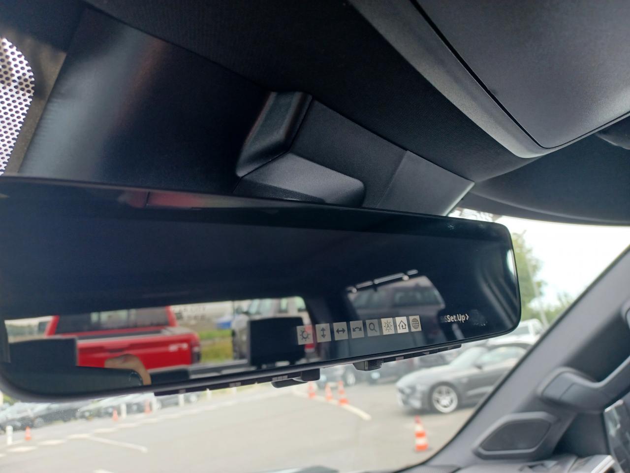 TOYOTA TUNDRA Crewmax PLATINUM HYBRID