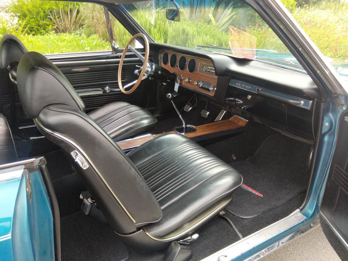 PONTIAC GTO V8 6.6 litres, BOITE 4, matching numbers