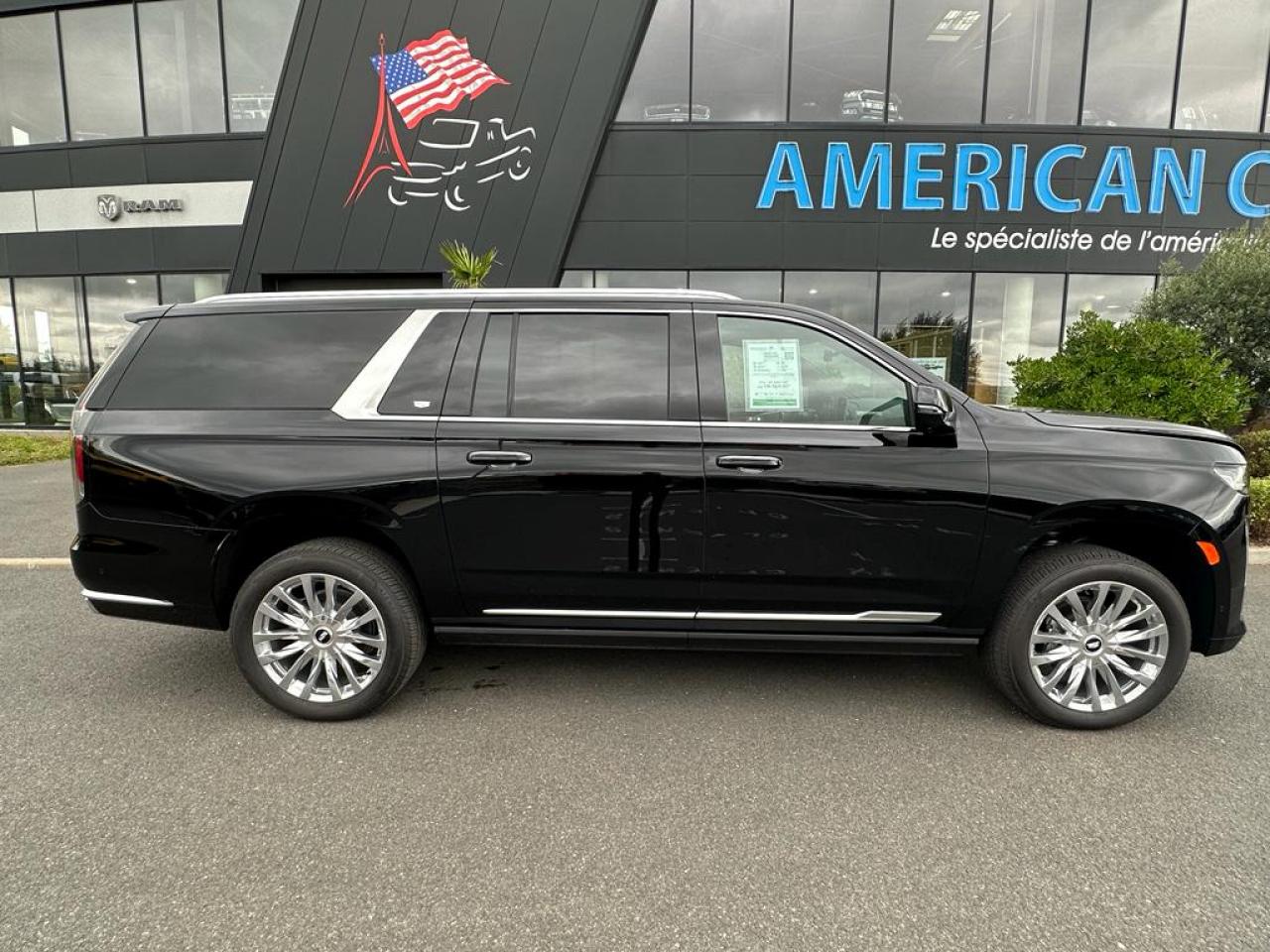 CADILLAC ESCALADE ESV Premium Luxury V8 6.2L