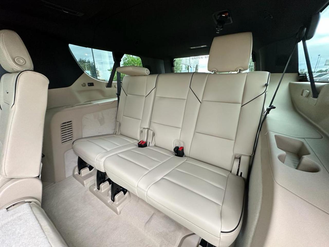 CADILLAC ESCALADE ESV Premium Luxury V8 6.2L