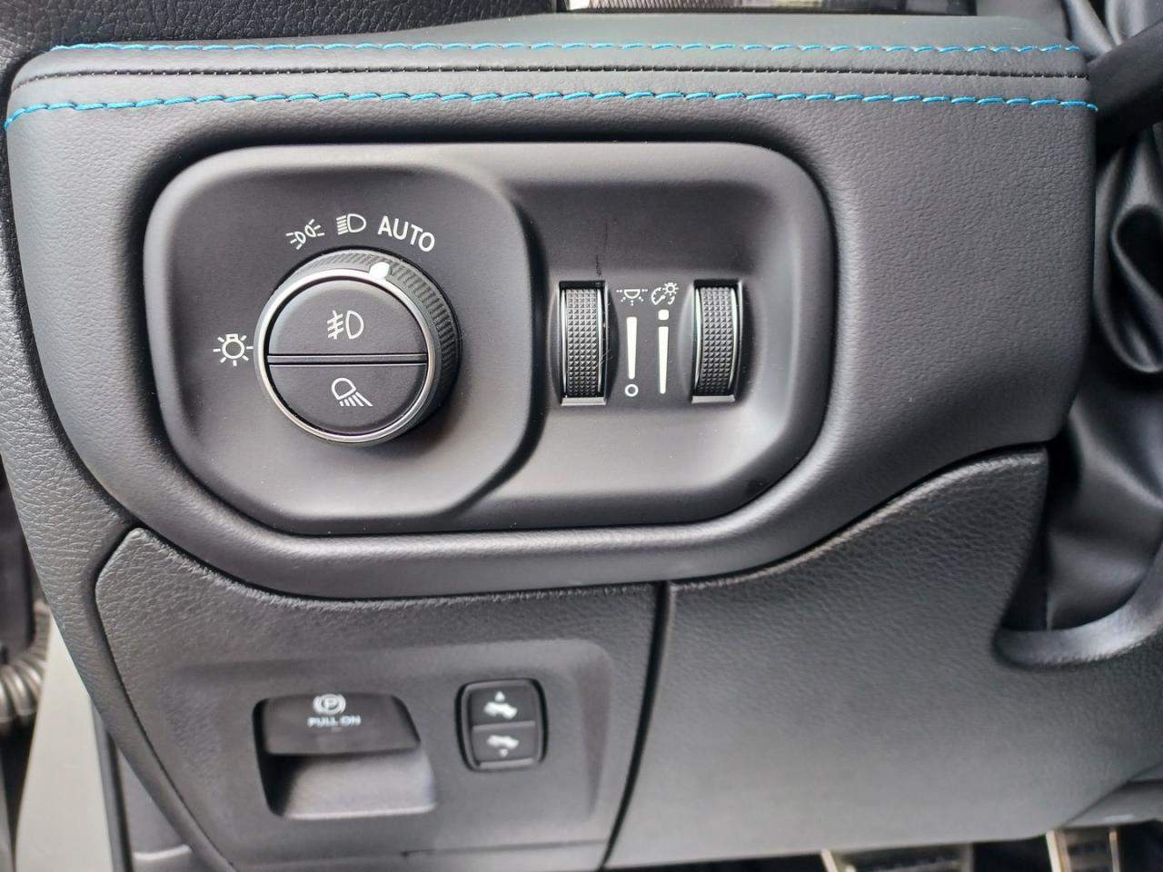 DODGE RAM TRX LUNAR edition V8 6.2L