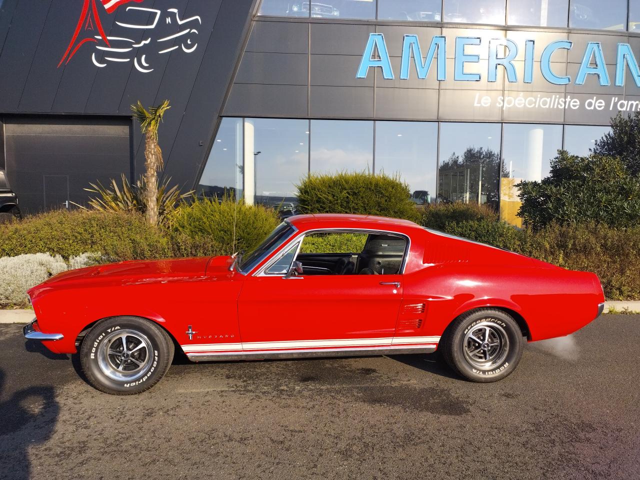 FORD MUSTANG 289 Fastback EN RESTAURATION CHEZ NOUS