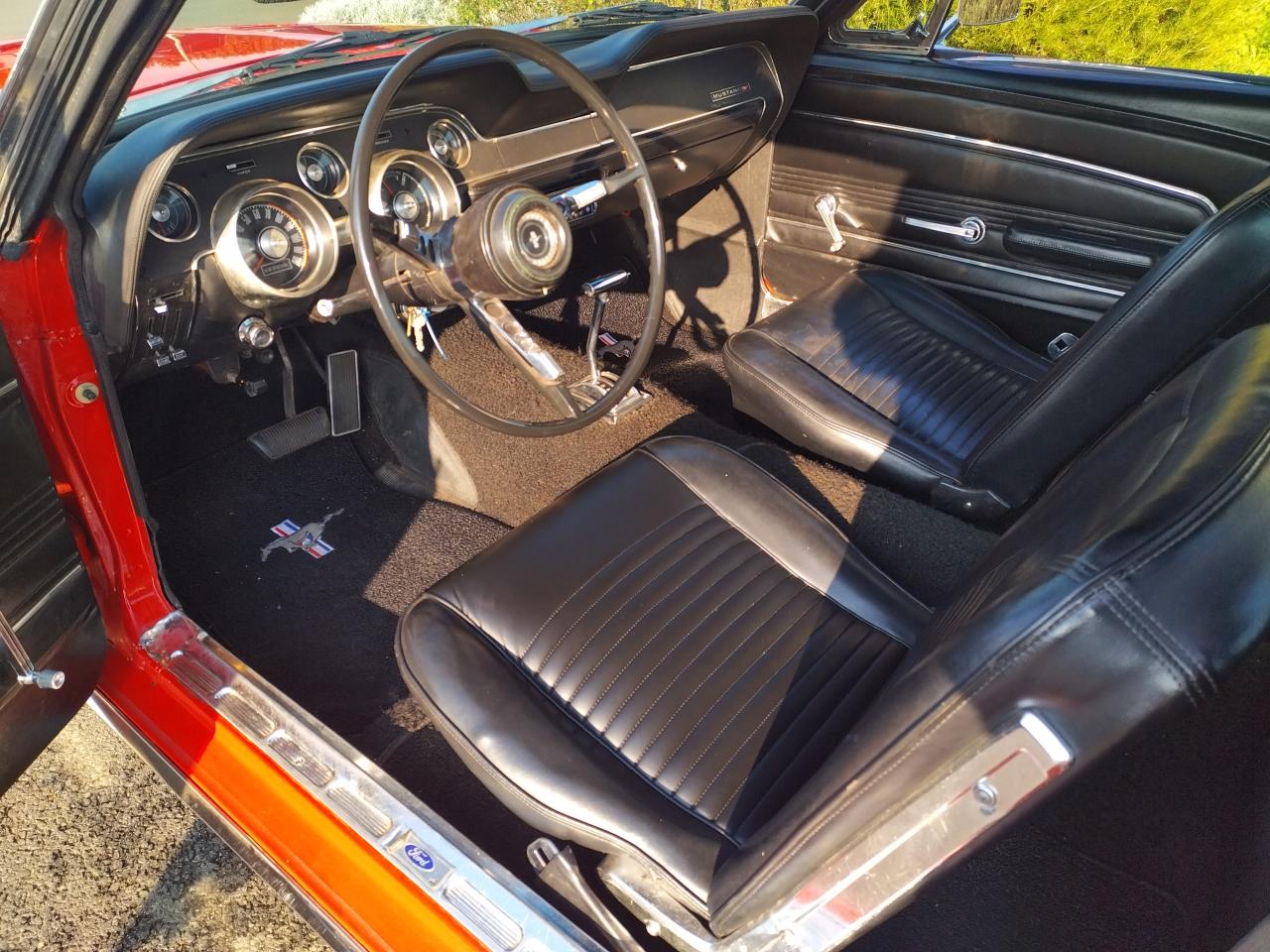 FORD MUSTANG 289 Fastback EN RESTAURATION CHEZ NOUS
