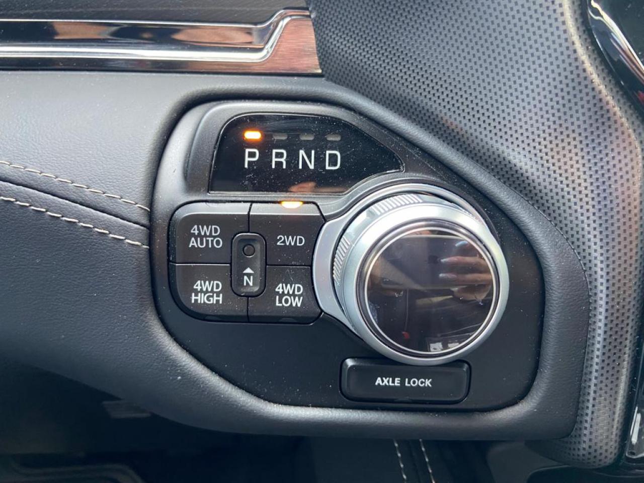 DODGE RAM 1500 CREW LIMITED NIGHT EDITION