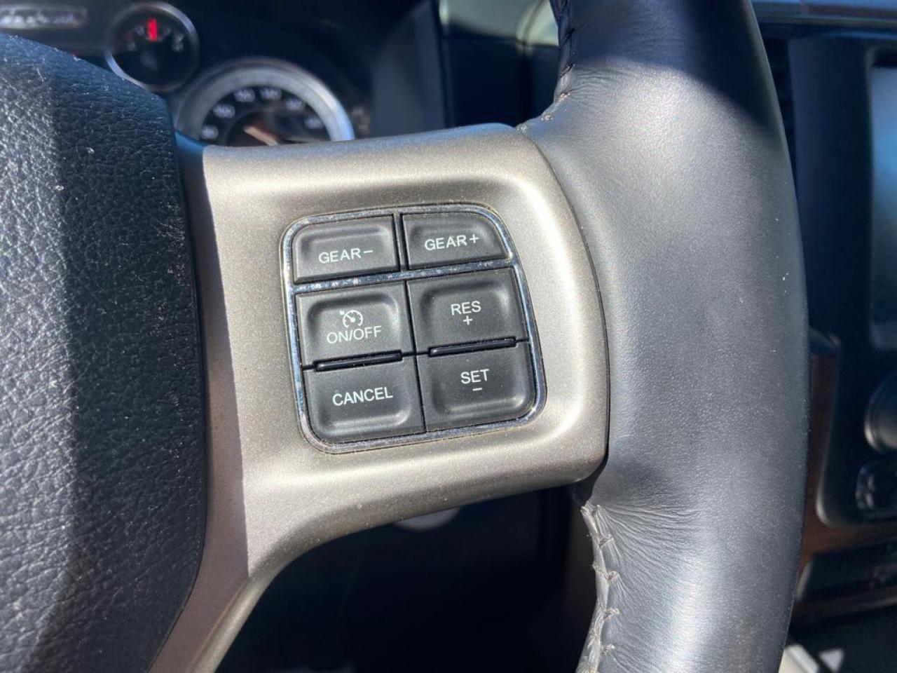 DODGE RAM 1500 CREW LARAMIE AIR