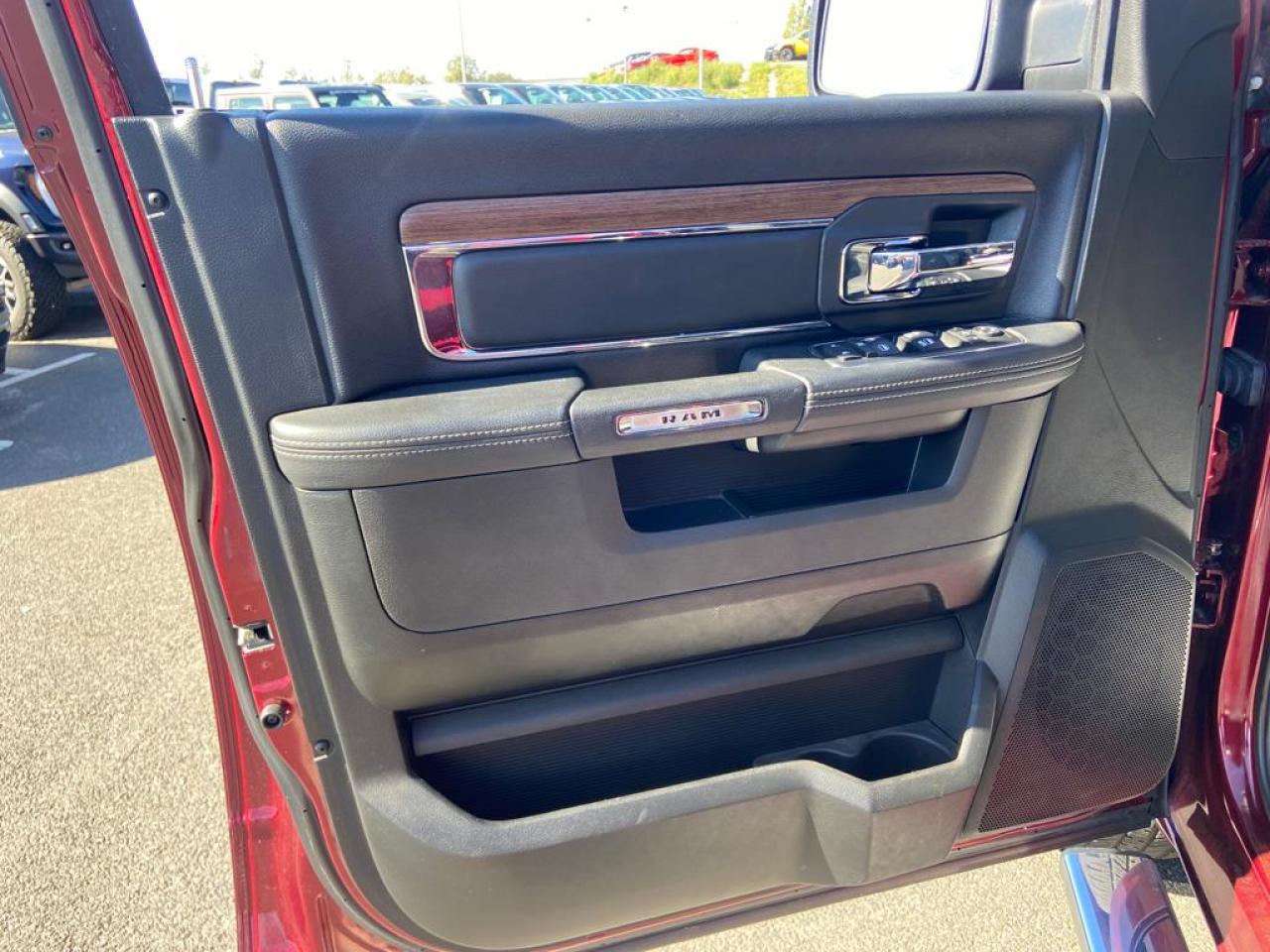 DODGE RAM 1500 CREW LARAMIE AIR