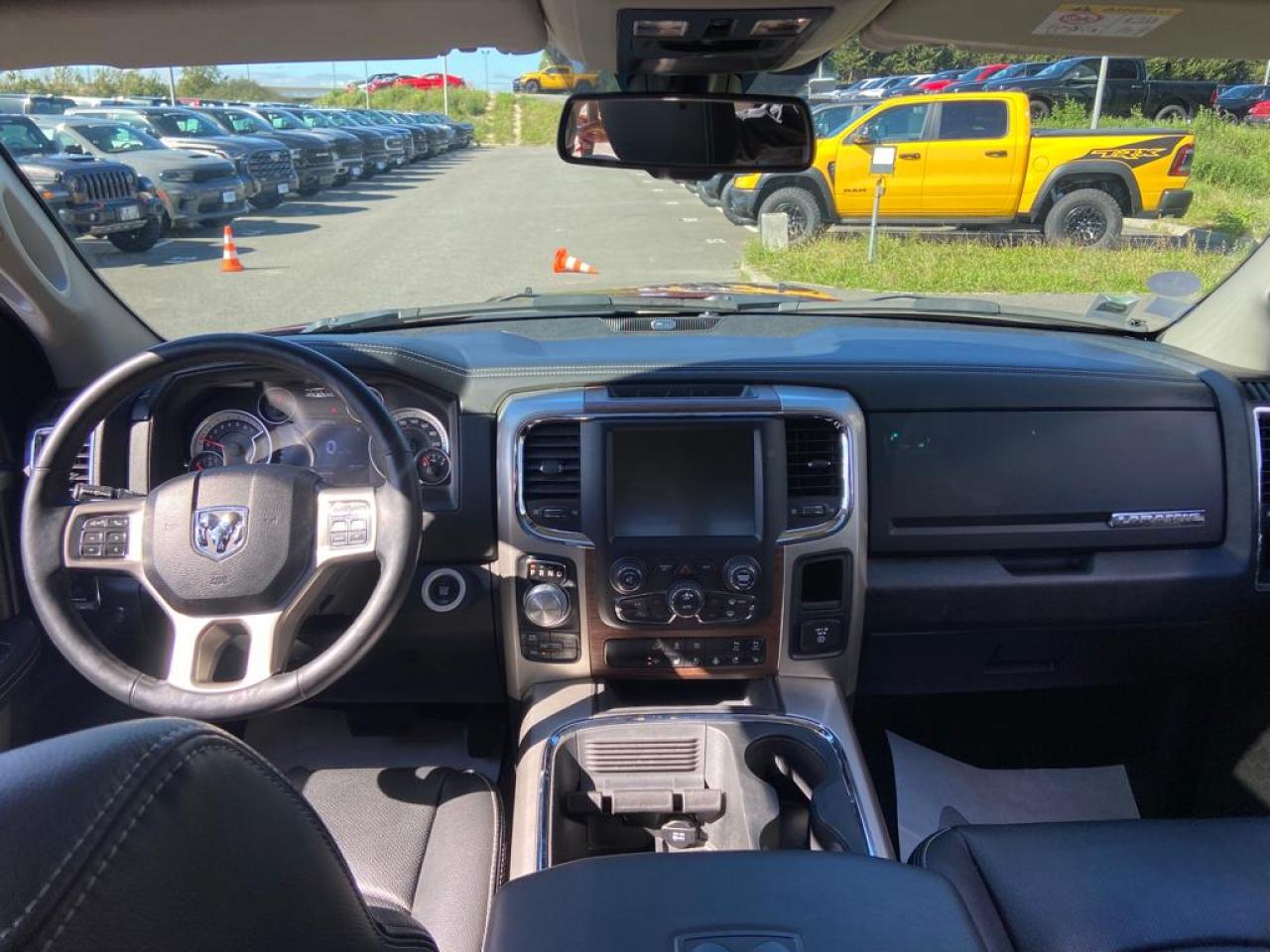 DODGE RAM 1500 CREW LARAMIE AIR