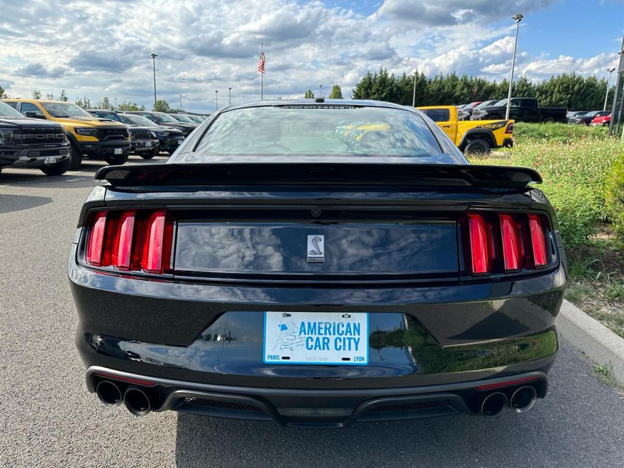 FORD MUSTANG SHELBY GT350 5.2L V8