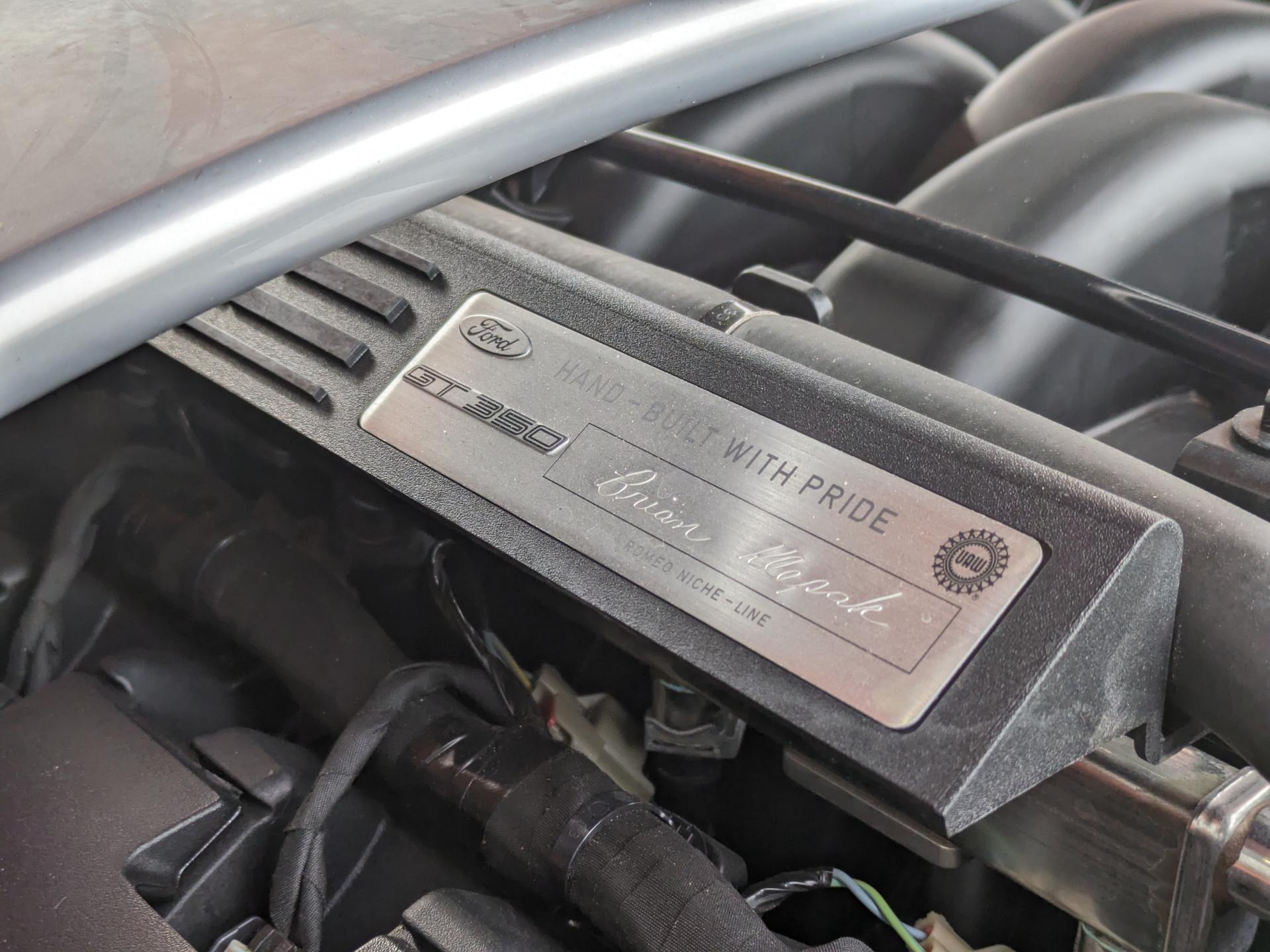 FORD MUSTANG SHELBY GT350 5.2L V8