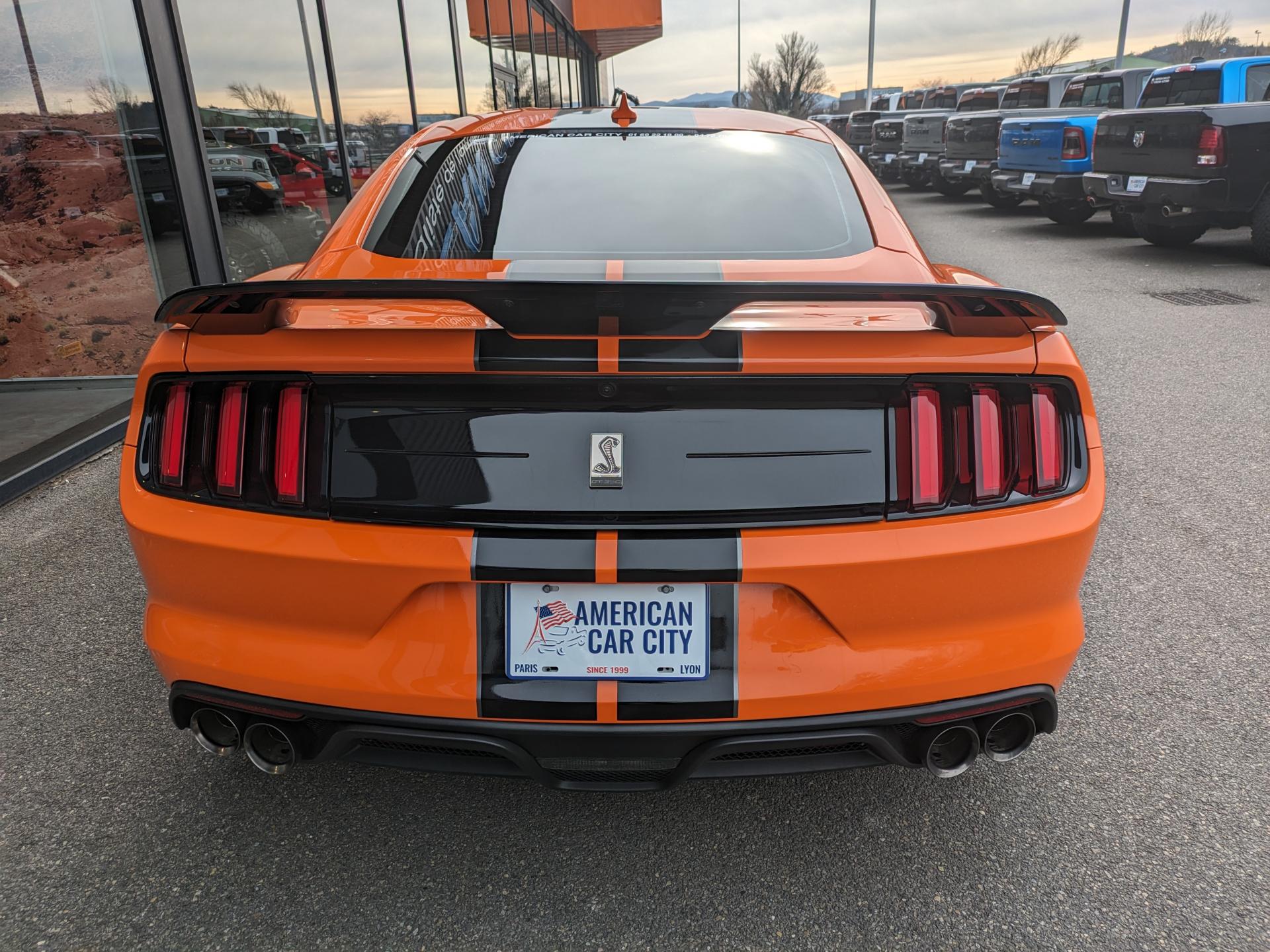 FORD MUSTANG SHELBY GT350 5.2L V8