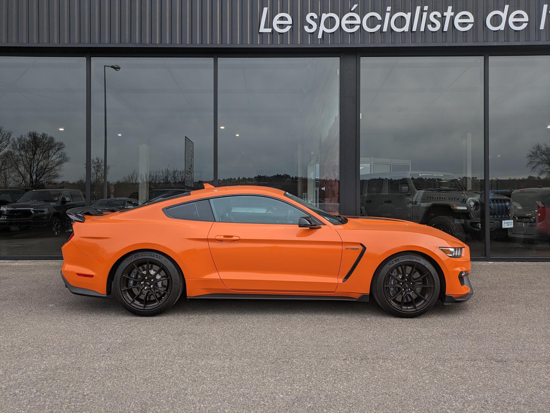 FORD MUSTANG SHELBY GT350 5.2L V8