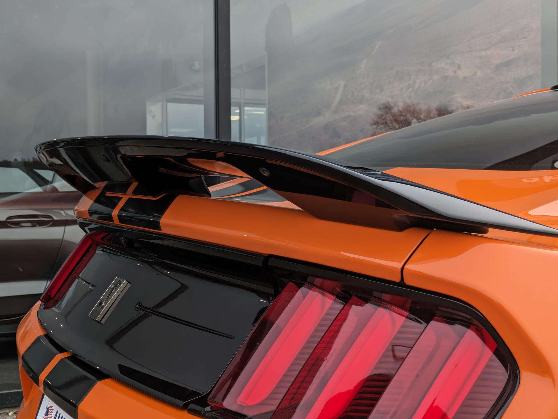 FORD MUSTANG SHELBY GT350 5.2L V8