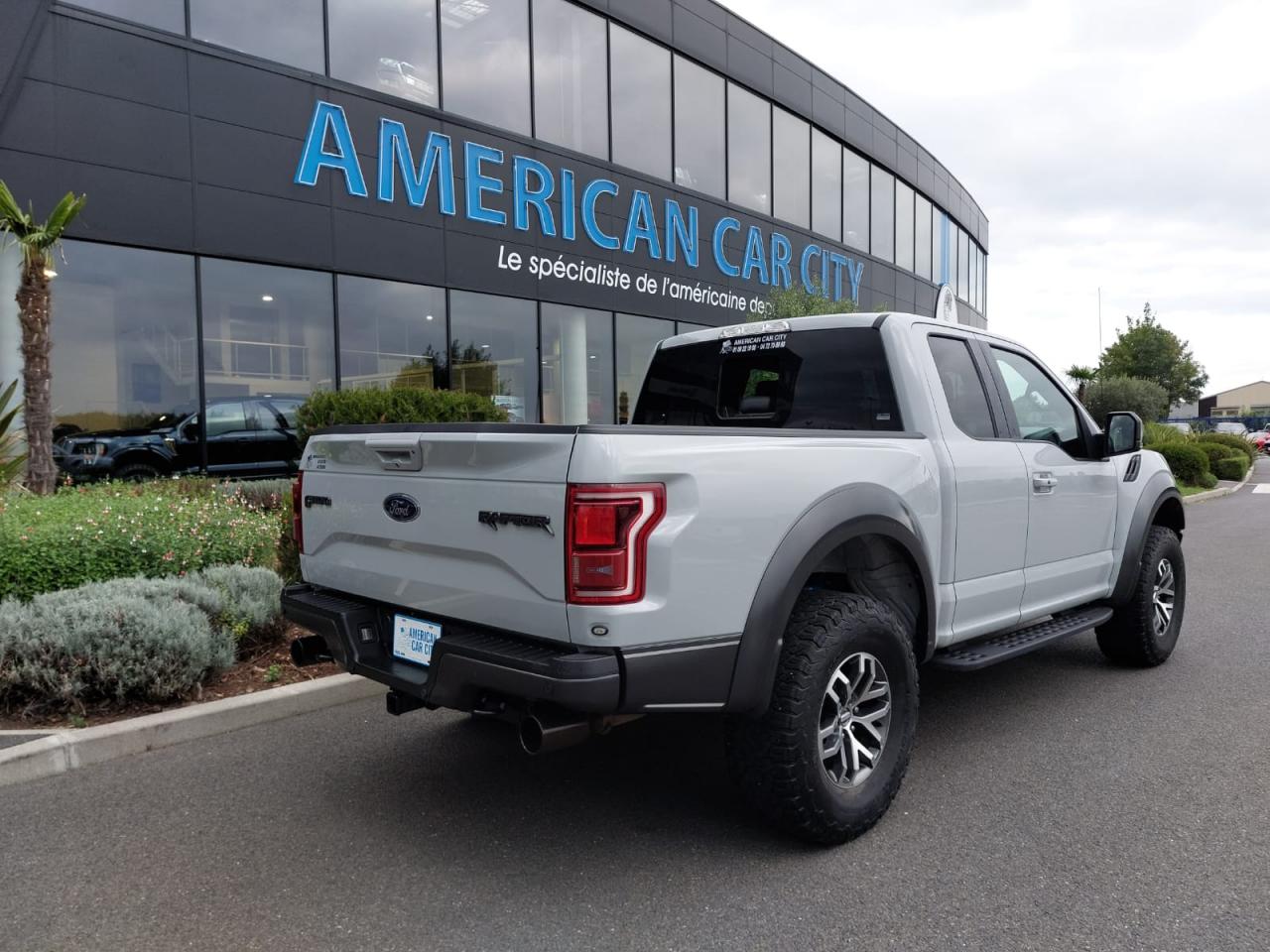 FORD F150 RAPTOR SUPERCAB