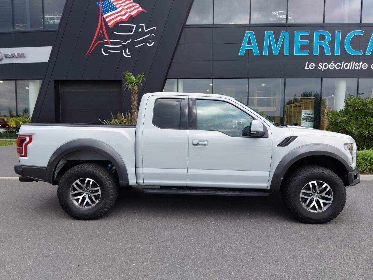 FORD F150 RAPTOR SUPERCAB