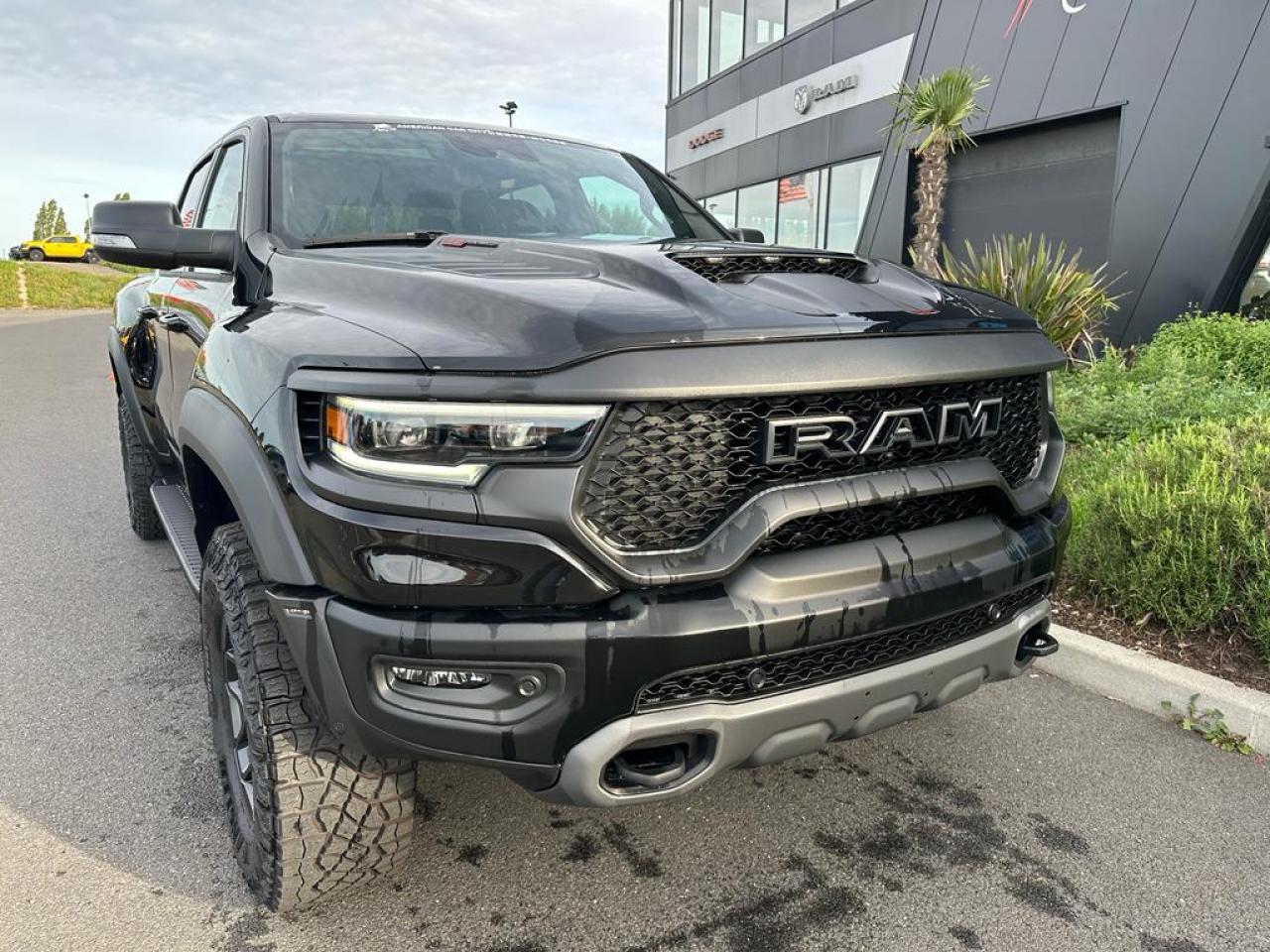 DODGE RAM TRX 6.2L V8