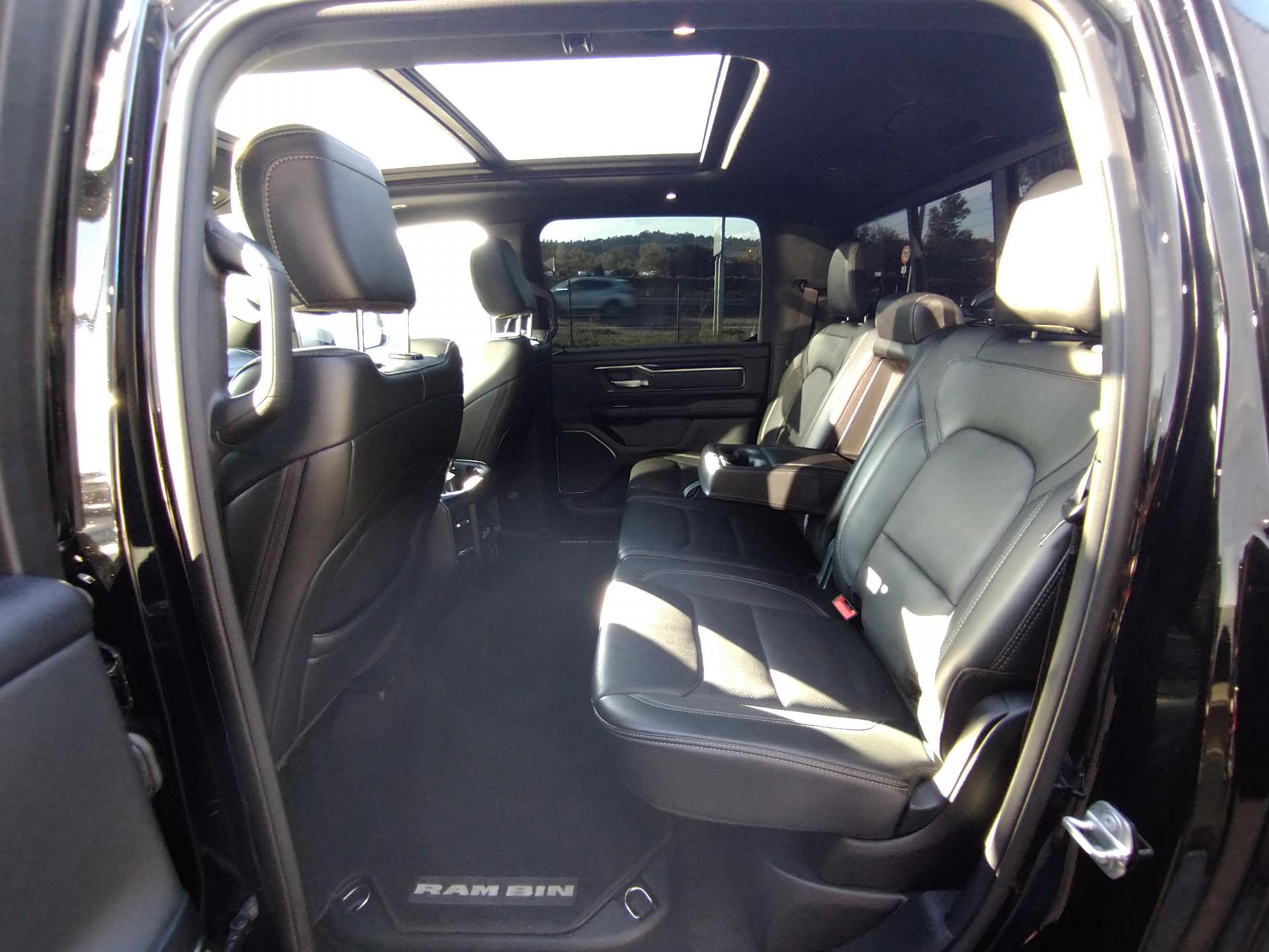 DODGE RAM 1500 CREW SPORT NIGHT EDITION