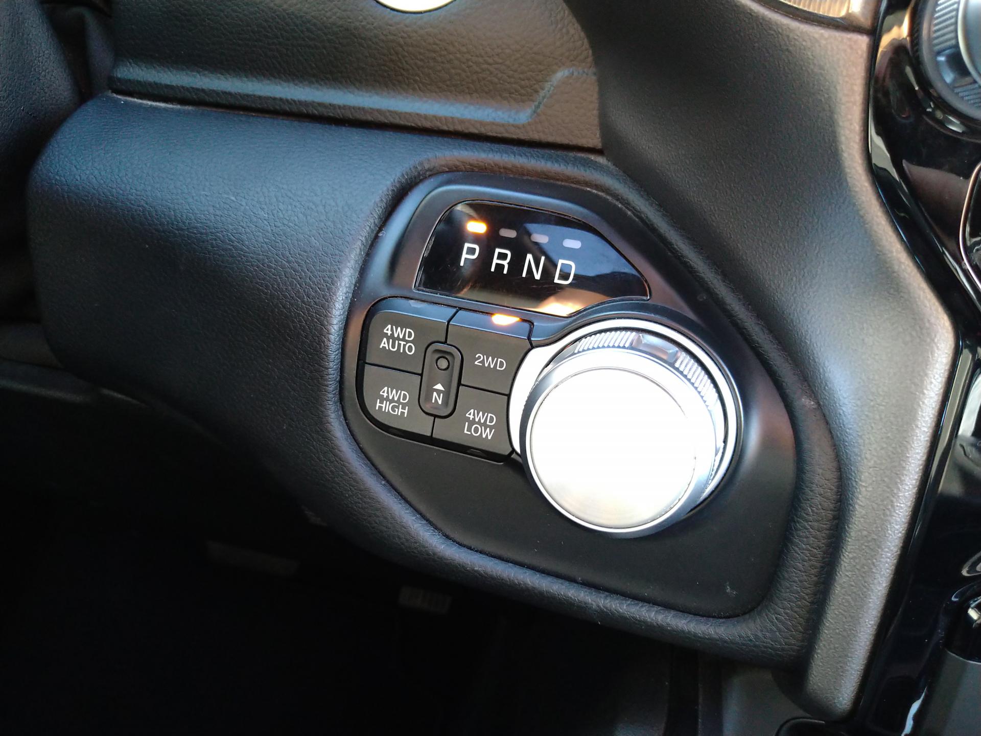 DODGE RAM 1500 CREW SPORT NIGHT EDITION