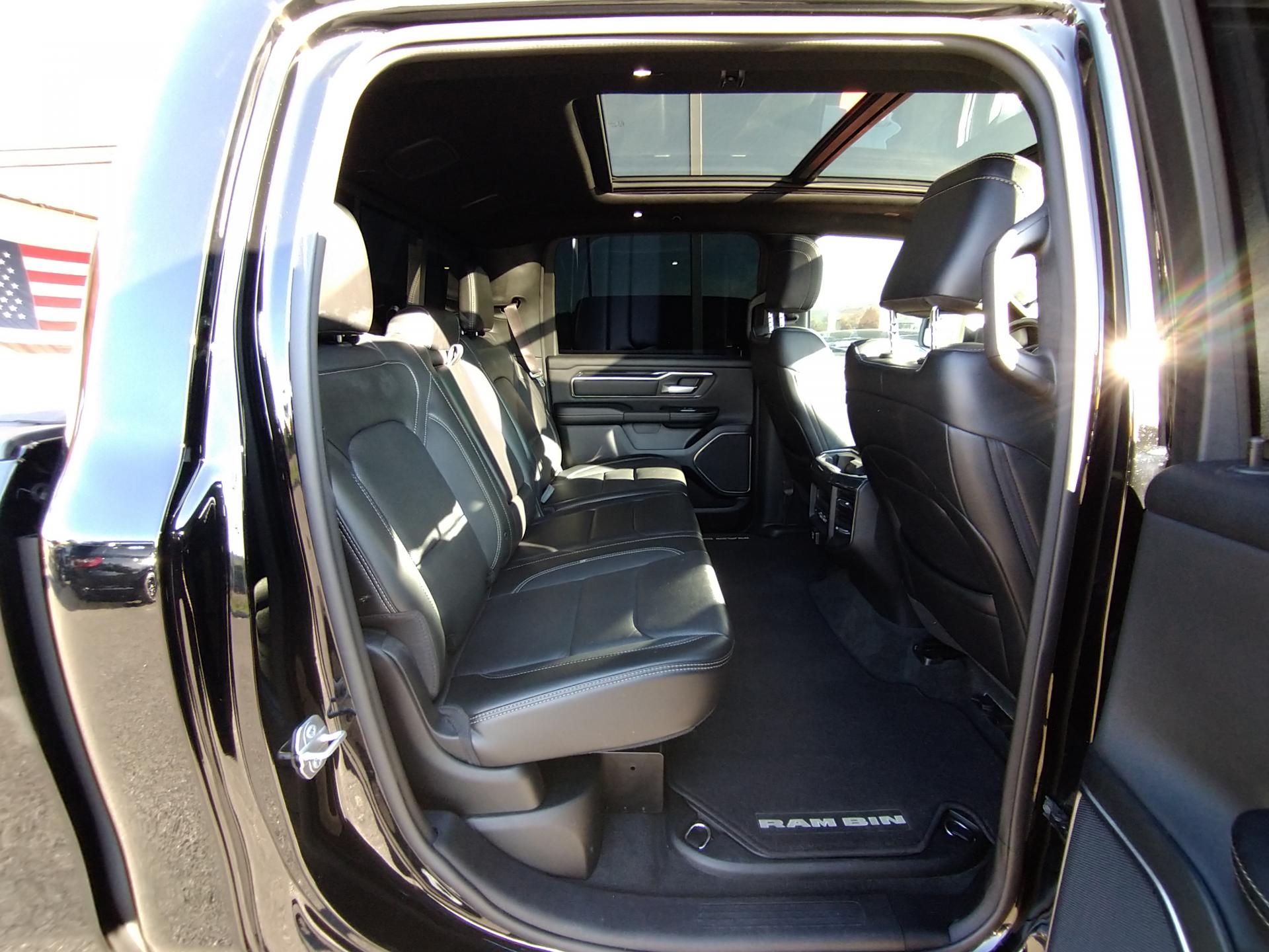 DODGE RAM 1500 CREW SPORT NIGHT EDITION