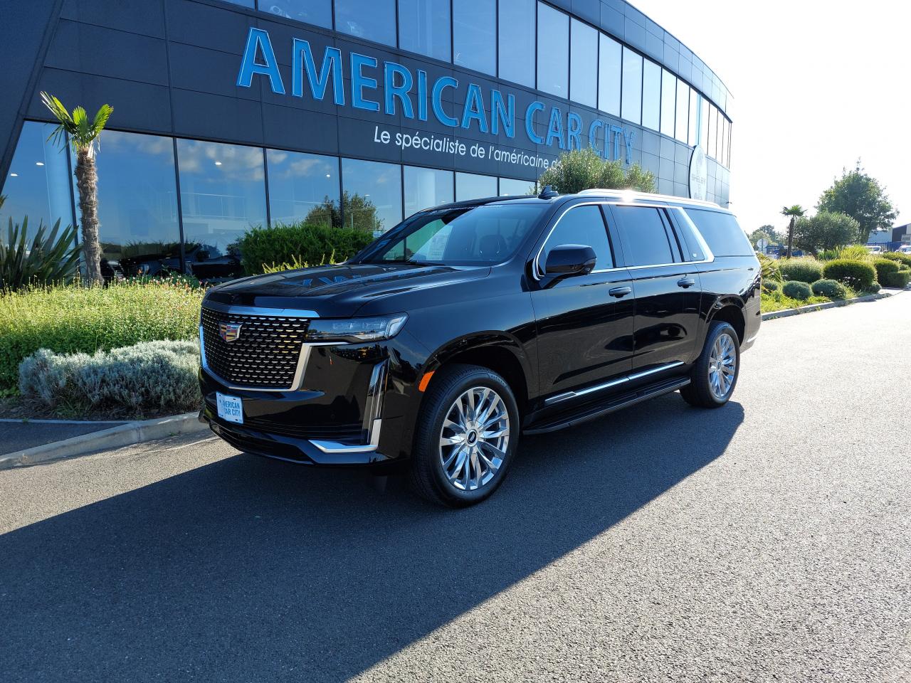 CADILLAC ESCALADE ESV Premium V8 6.2L
