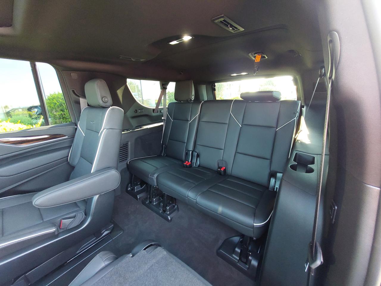 CADILLAC ESCALADE ESV Premium V8 6.2L