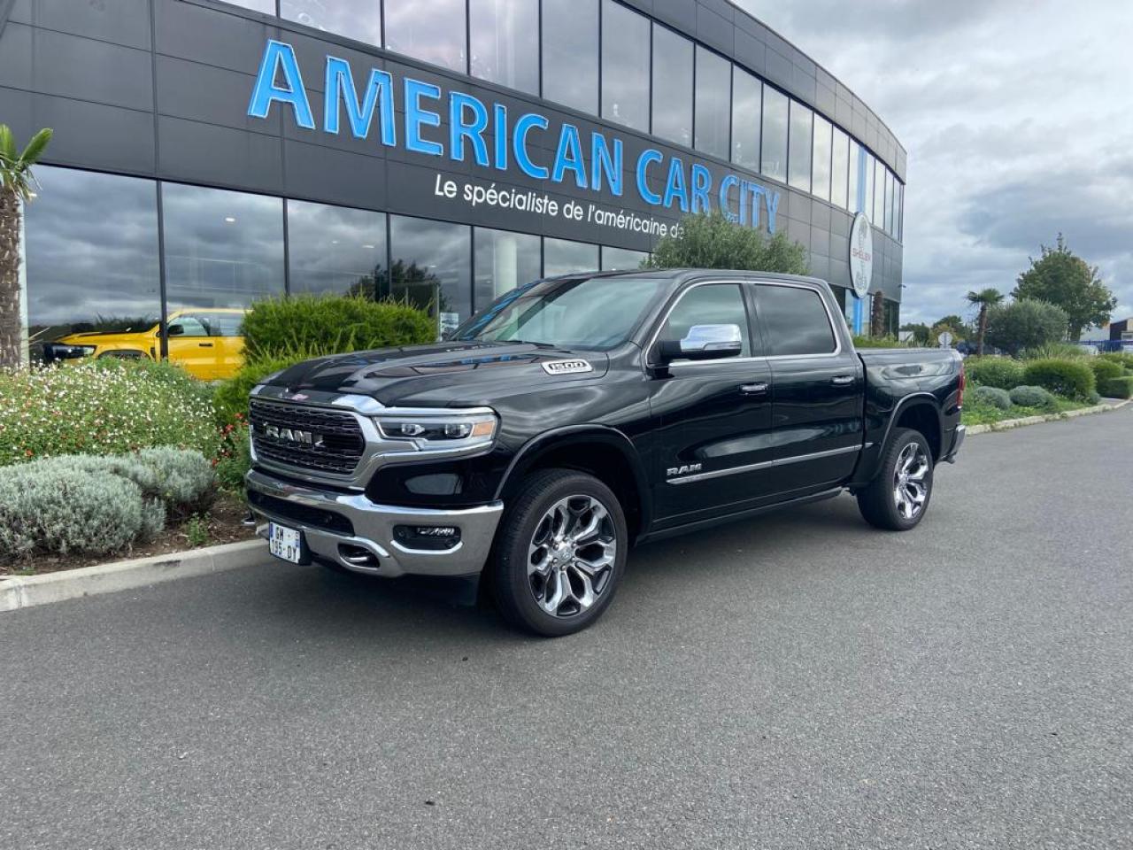 DODGE RAM 1500 CREW LIMITED RAMBOX