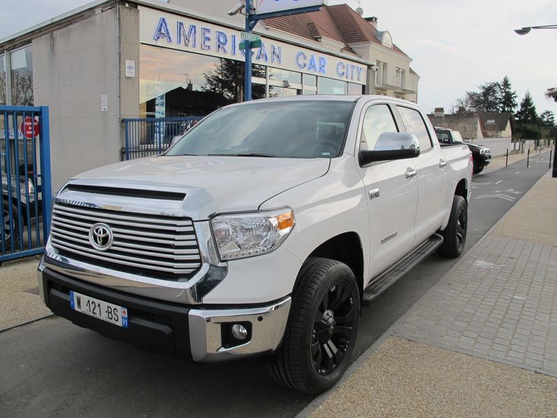 TOYOTA TUNDRA V8 5.7l crewmax limited