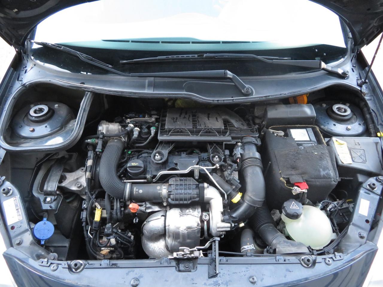 AUTO TRANSACTIONS PEUGEOT 206 1 4 HDi FAP 70 BERLINE Urban AUTO TRANSACTIONS PEUGEOT 206 1 4 HDi FAP 70 BERLINE Urban