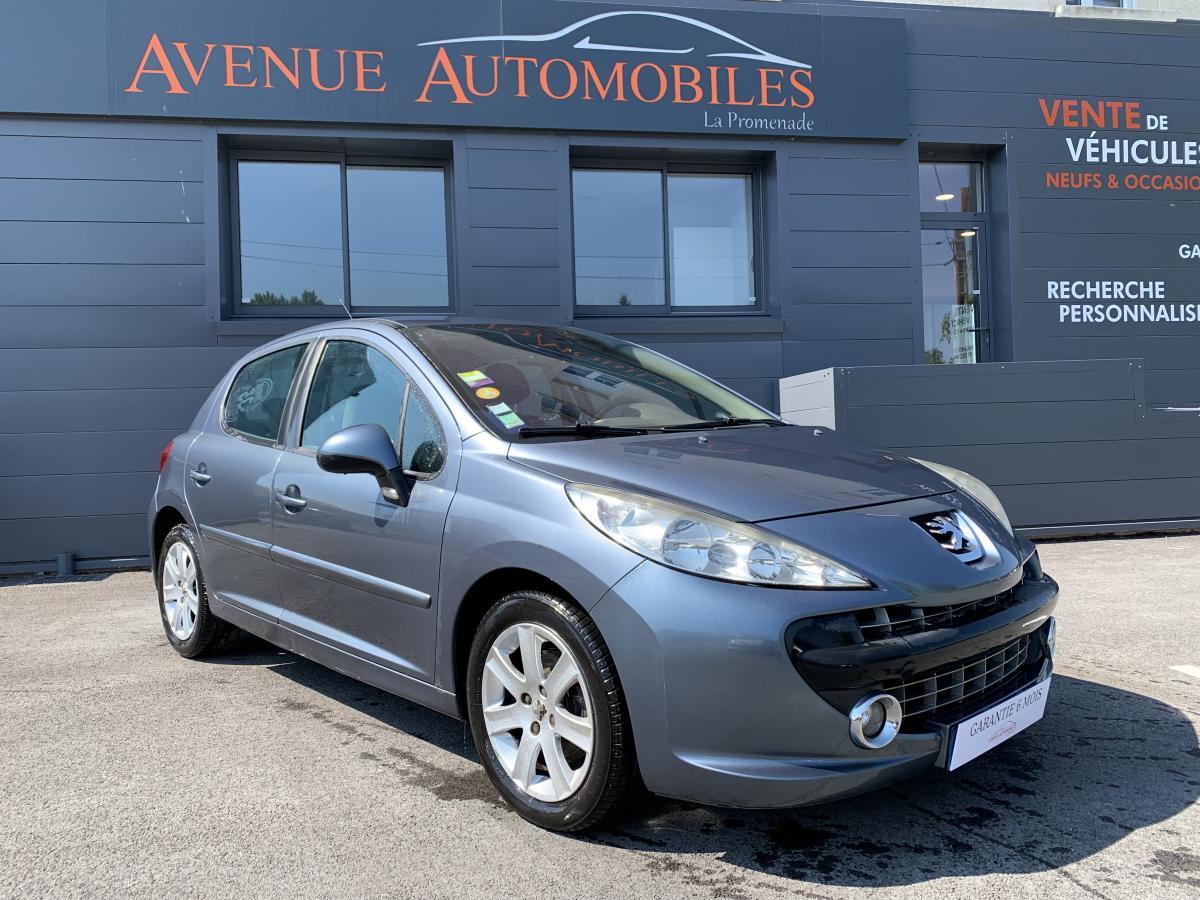 Avenue automobiles - PEUGEOT-207- 1.6 HDi 16V - 110 BERLINE Exécutive PHASE  1