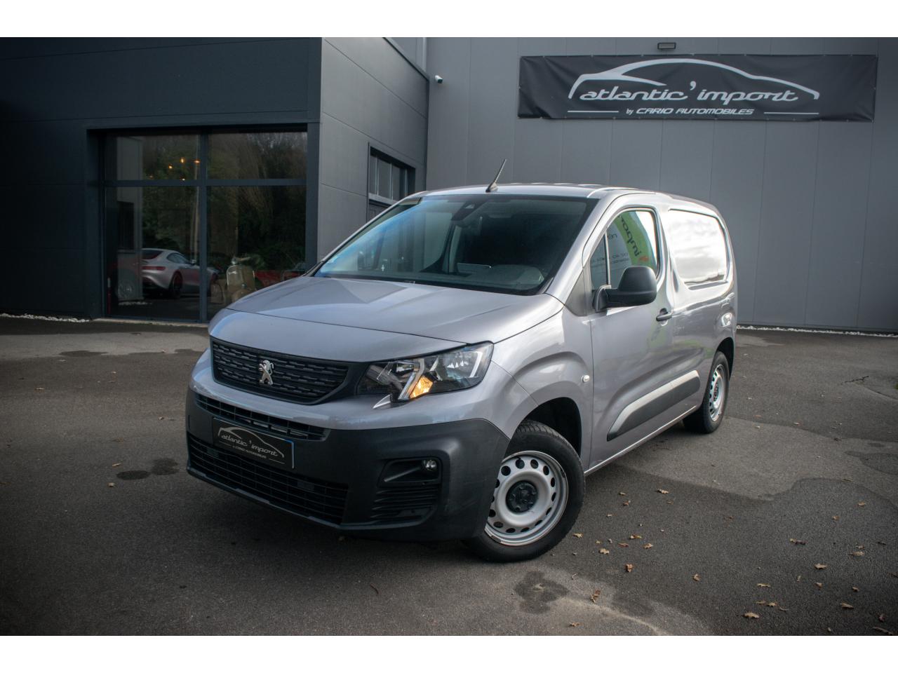PEUGEOT-PARTNER- ASPHALT 1.5 BlueHDi S&S 130 EAT8  - TVA RECUPERABLE - CARPLAY - CAMERA - ATTELAGE - HABILLAGE B