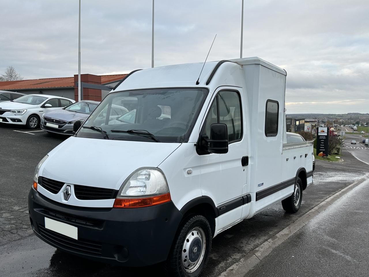 RENAULT-MASTER-Confort BENNE  L2H2 3.5t 2.5 dCi - 120 CV  7 PLACES-PICK UP-TVA RECUPERABLE-1 éré MAIN