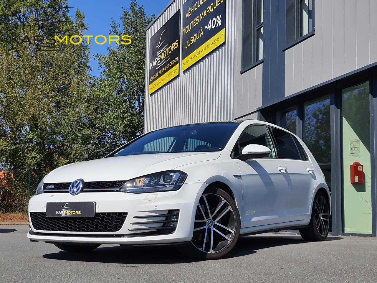 VOLKSWAGEN-GOLF-2.0 TDI - 184 - DSG 6 GTD + TO + CAMERA GTIE 12 MOIS